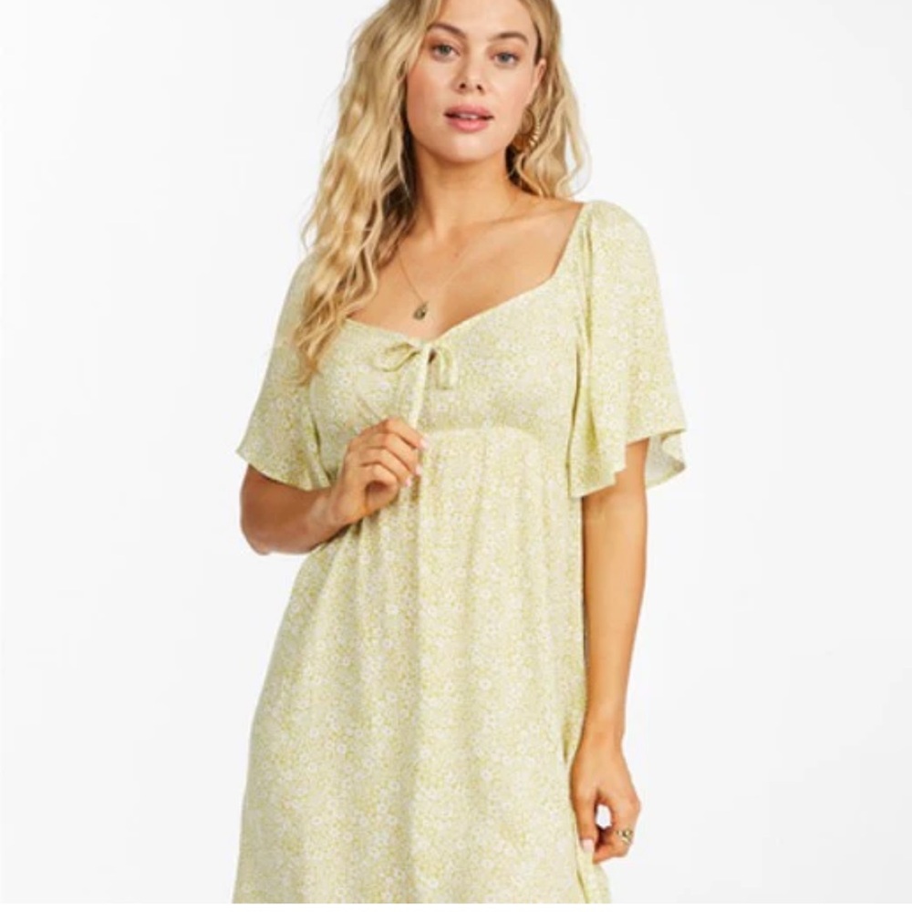 Billabong Secret Garden Mini Dress
BY BILLABONG